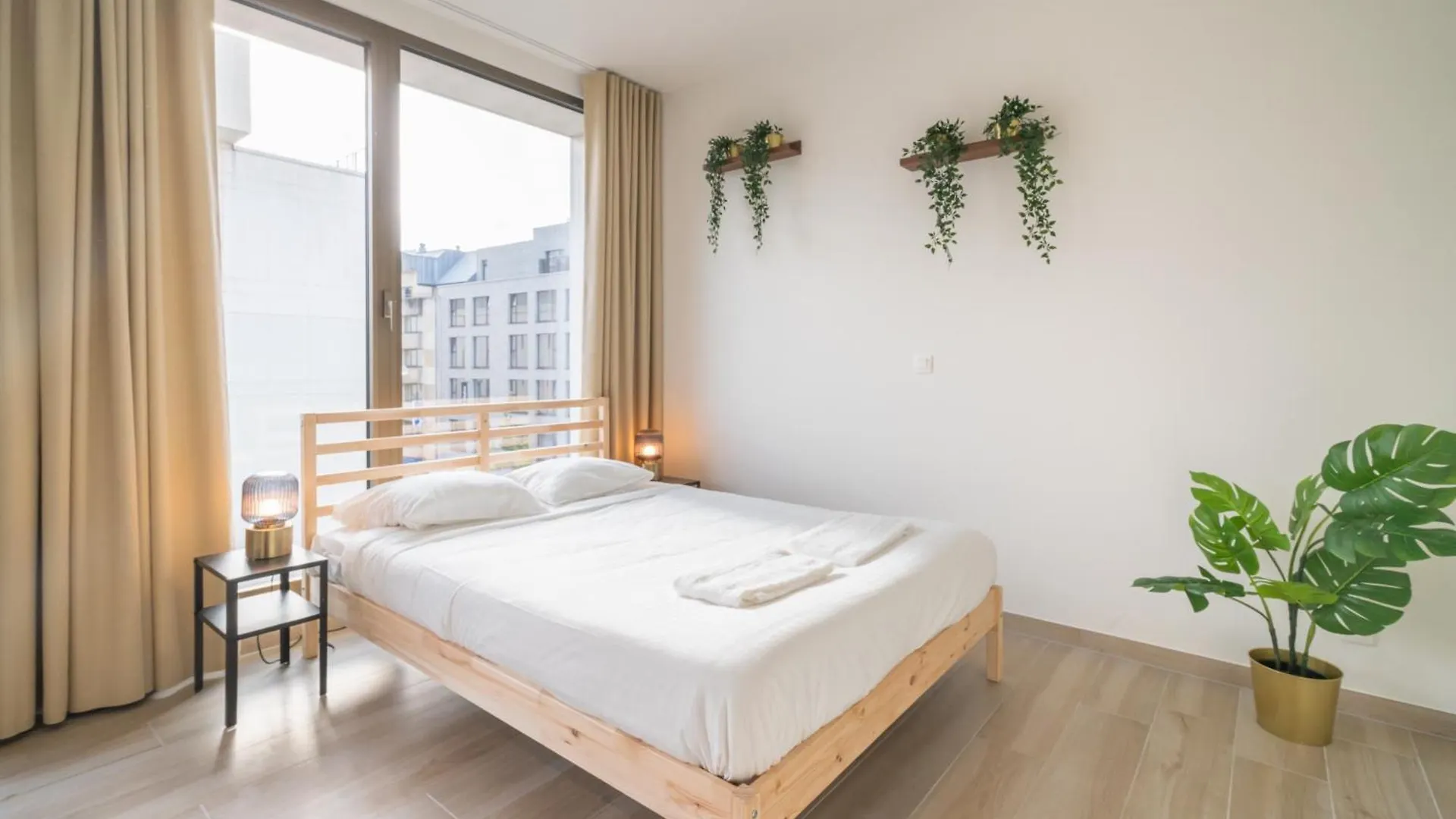 Opera Square Apartments In Antwerp Centre