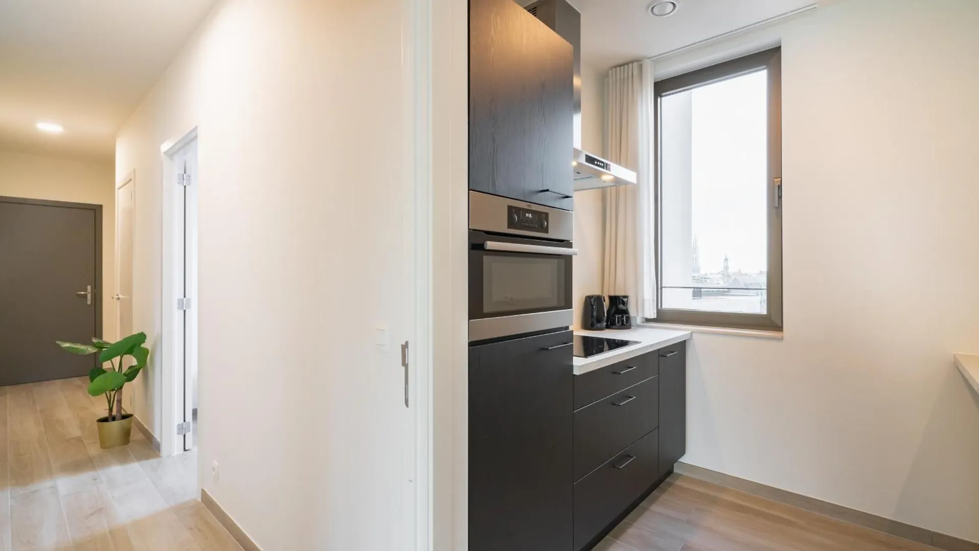 Opera Square Apartments In Antwerp Centre