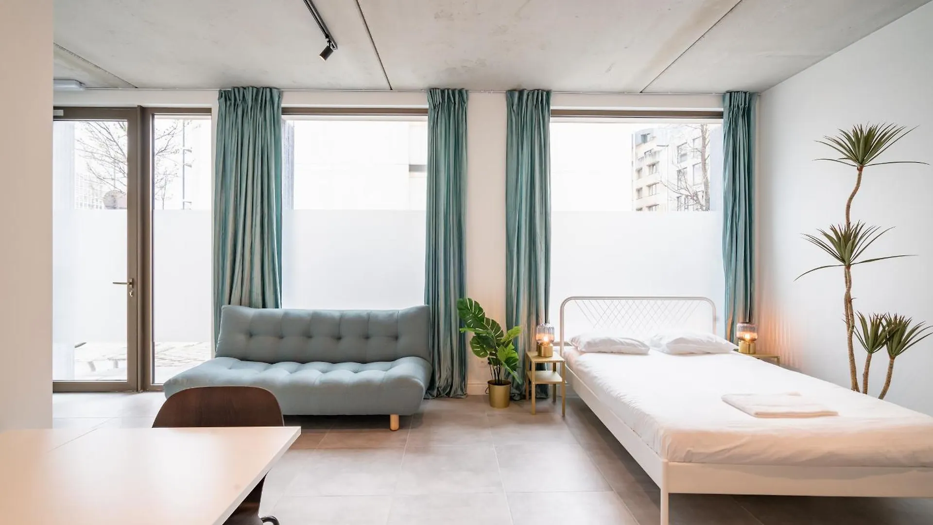 Opera Square Apartments In Antwerp Centre